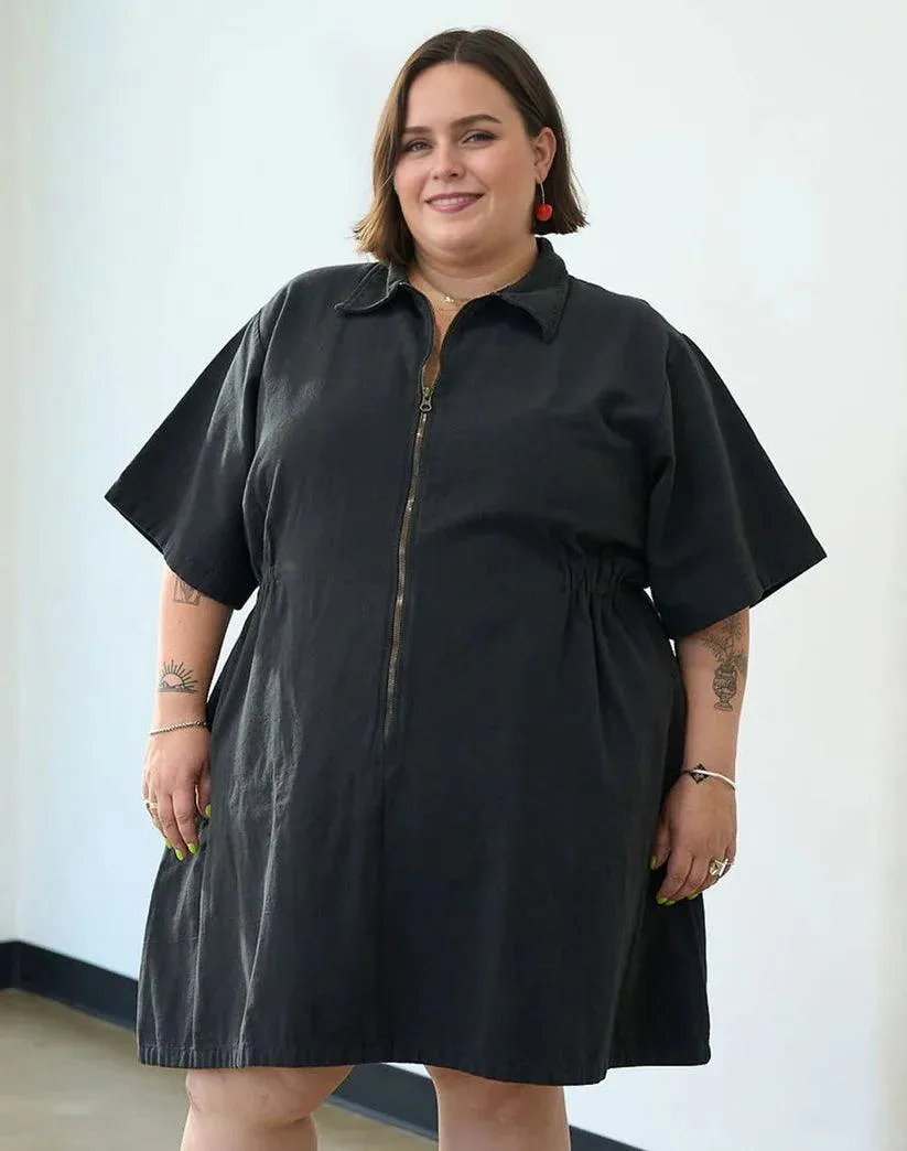 Utility Cinched Zip Dress  Stylish Comfort and Versatile Fit
